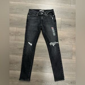 Levi’s skinny jeans